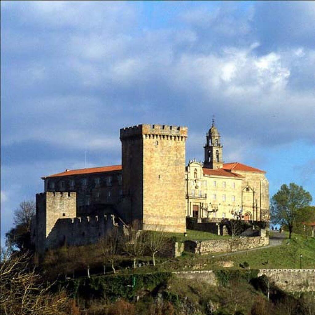 Monasterio de San Vicente do Pino