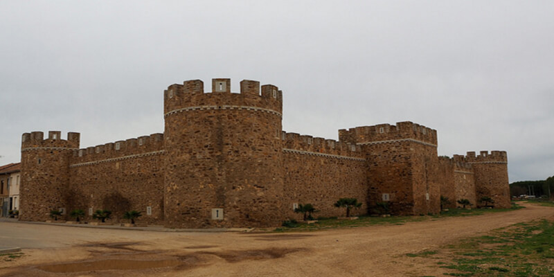 Castillo-Palacio de alija del Infantado