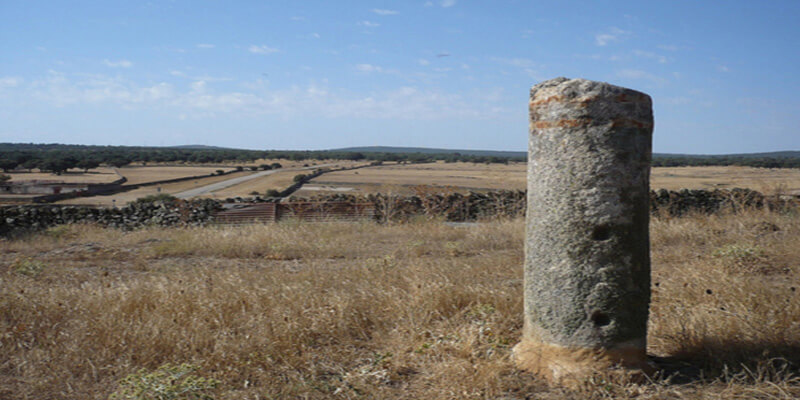 Los Miliarios y los Restos de la Calzada Romana