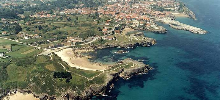 Llanes