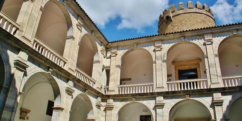 Palacio de los Duques de la Feria