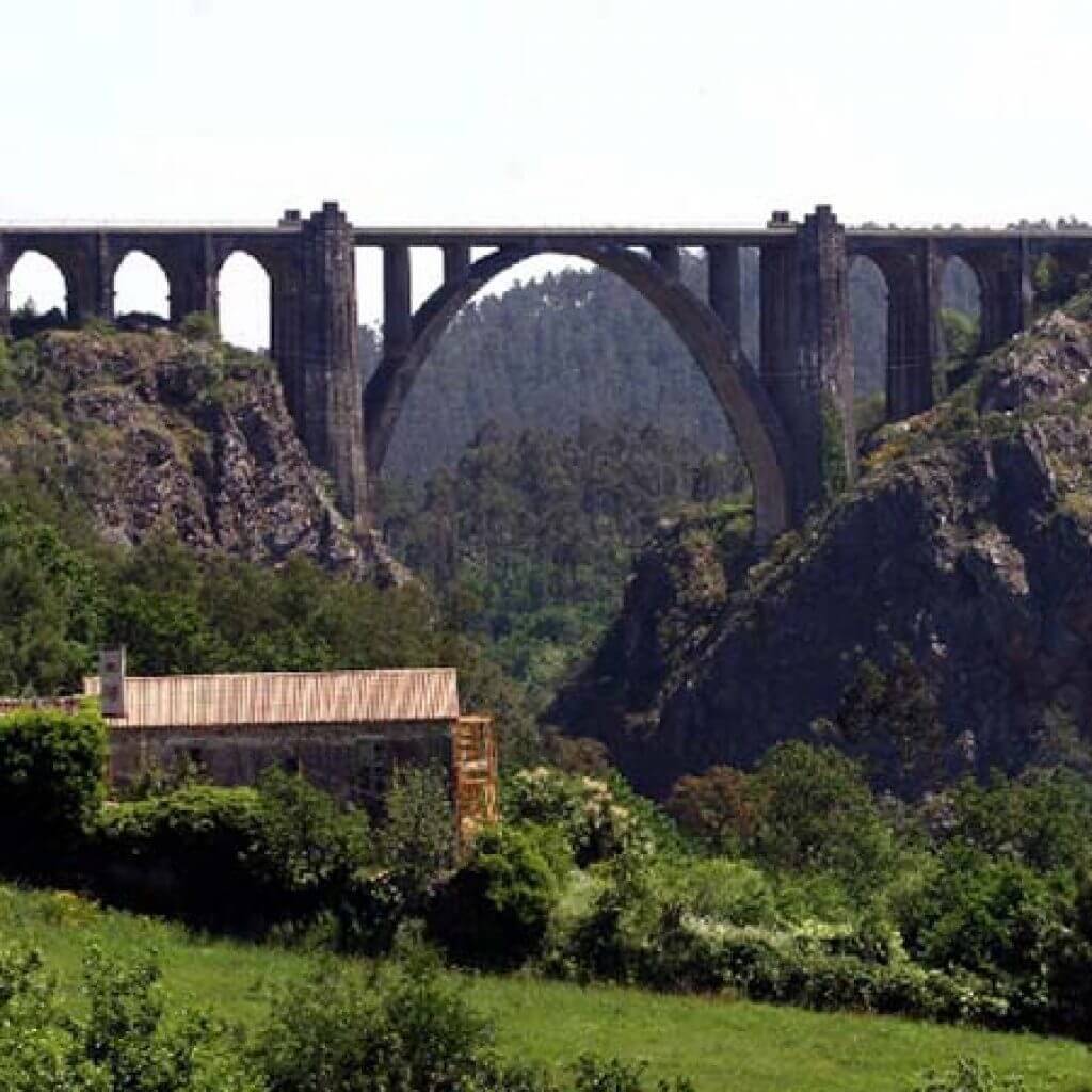 Puente de Gundián