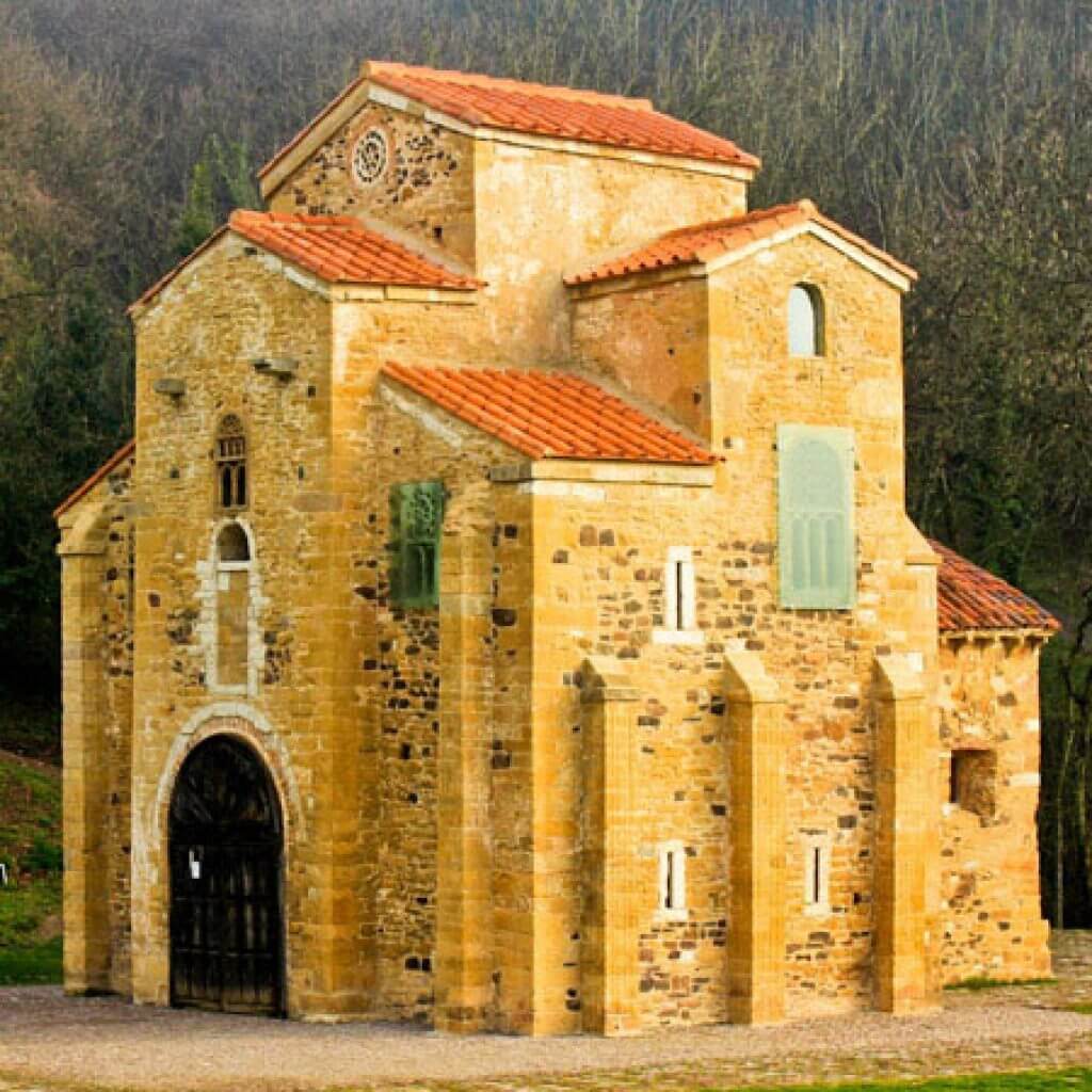 Templo de San Miguel de Lillo