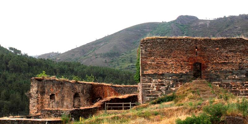 Castillo de Os Novaes