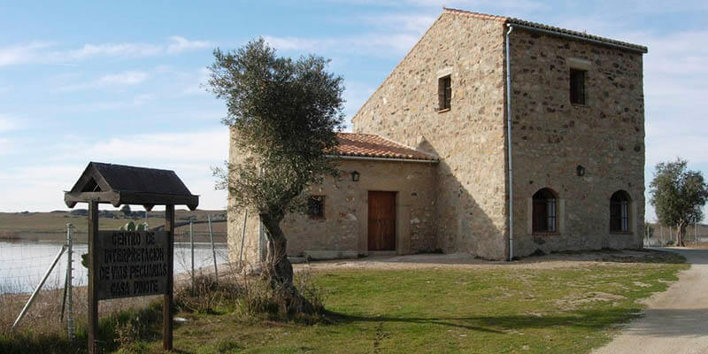 Centro de Interpretación de las Vias Pecuarias (Casa de los Pinotes)