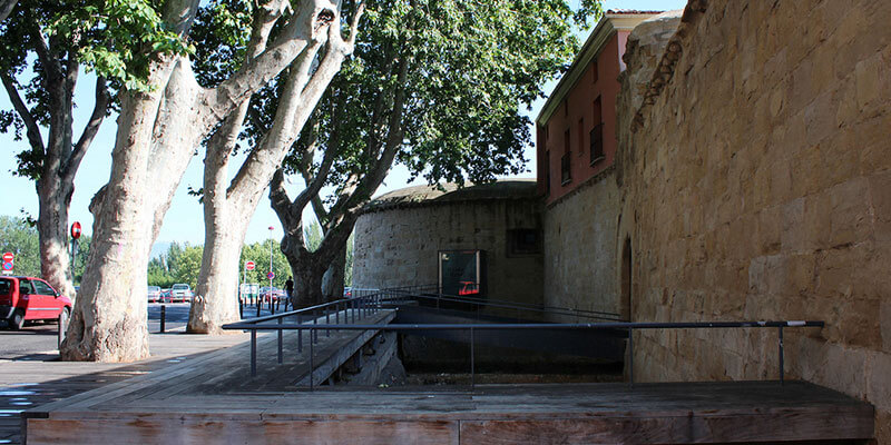 Cubo de Revellín y la Muralla