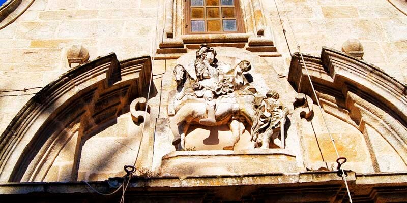 Iglesia de San Martiño de Porto