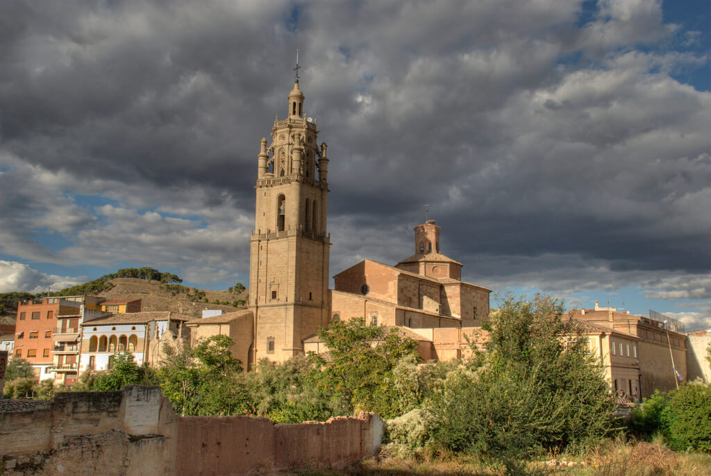 Iglesia de Santa María de Los Arcos