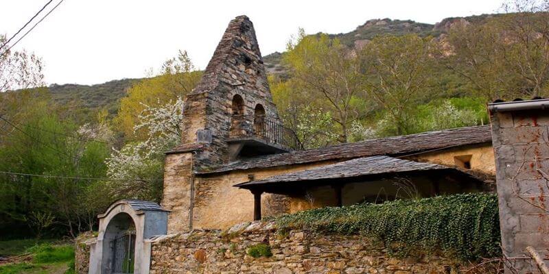 Iglesia de Santiago de Villavieja