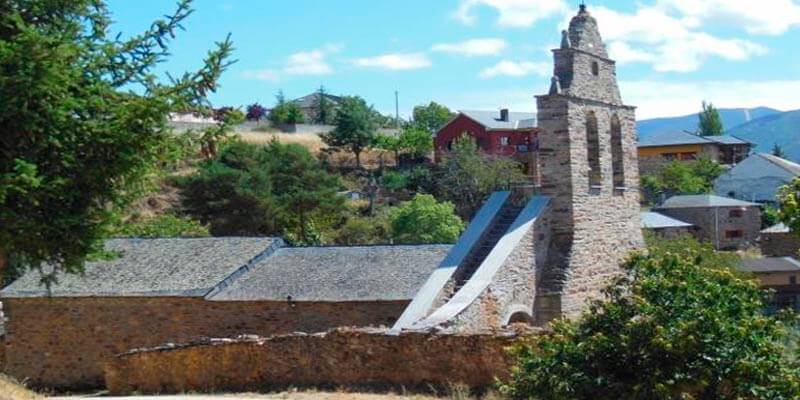 Iglesia parroquial de Riego de Ambrós