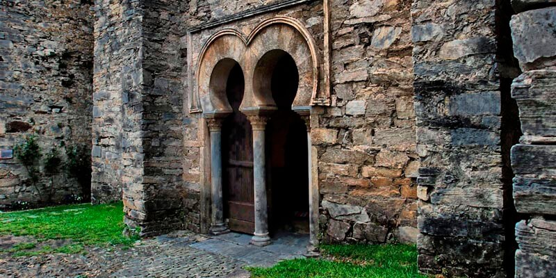 Iglesia de Santiago de Peñalba