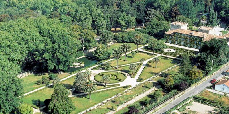 Los Jardines del Castillo