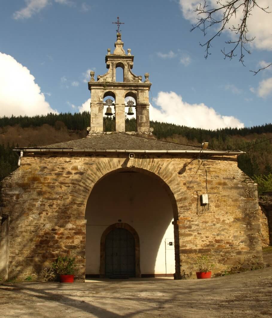 Iglesia de Santa María de Lamas de Moreira