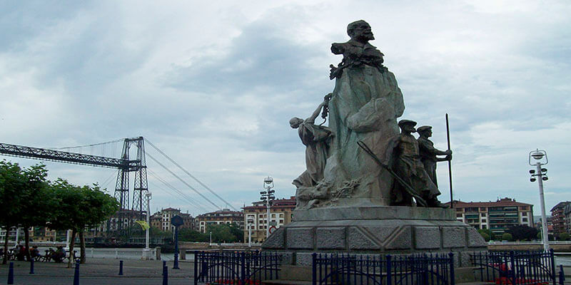 Monumento a Victor Chavarri