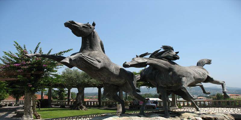 Monumento al Caballo Salvaje