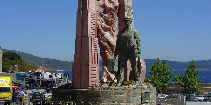 Monumento al Emigrante