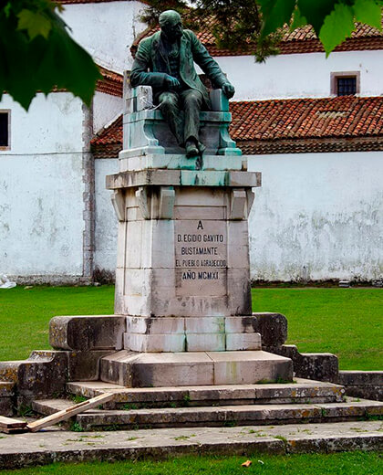 Monumento de Egidio Gavito Bustamante