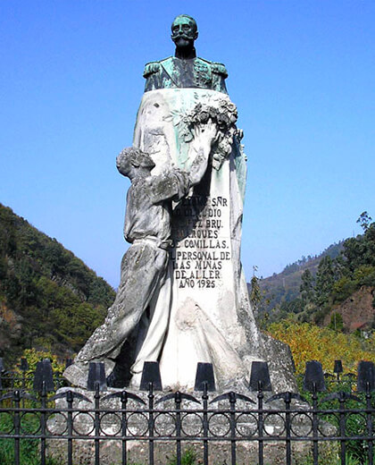 Monumento al Marqués de Comillas