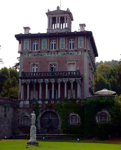 Palacete y Jardines de los Ocharan