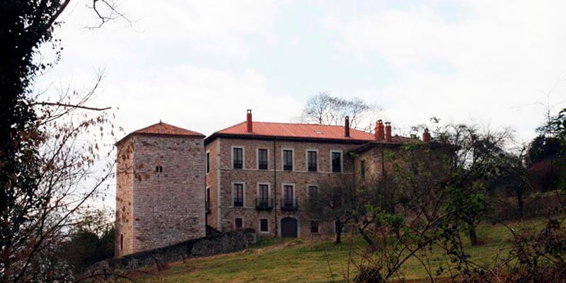 Palacio y Torre de Ferrera
