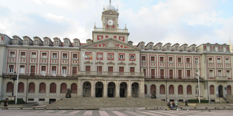 Plaza de Armas y Palacio Consistorial